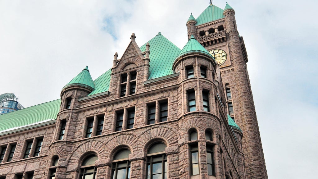 Minneapolis council votes 9-4 to eliminate safety office; Mayor Frey meeting with council members — Oakdale Government news