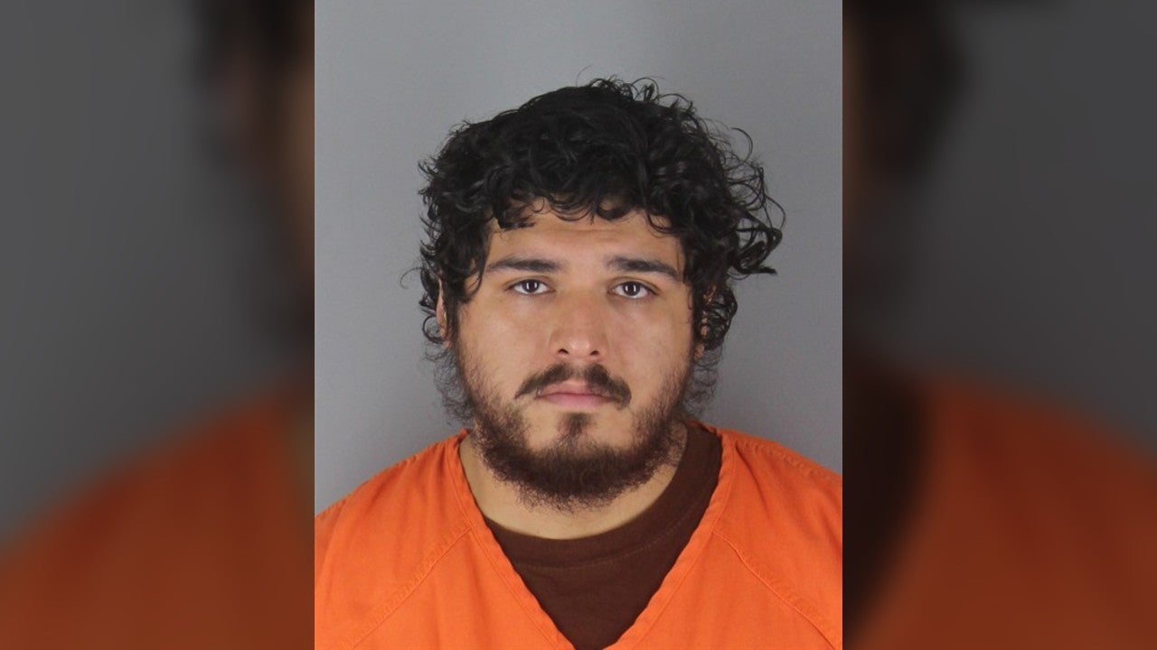 Charges: Bloomington man stabbed roommate while he was asleep, severely injuring him — Oakdale Real Estate news