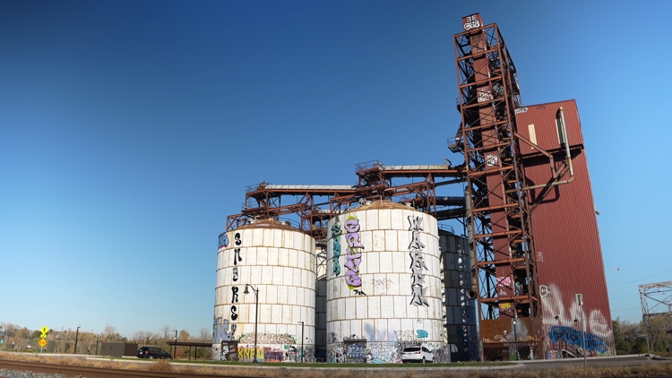Chicago law firm looking into injuries at abandoned grain elevators in Minneapolis — Oakdale Community news