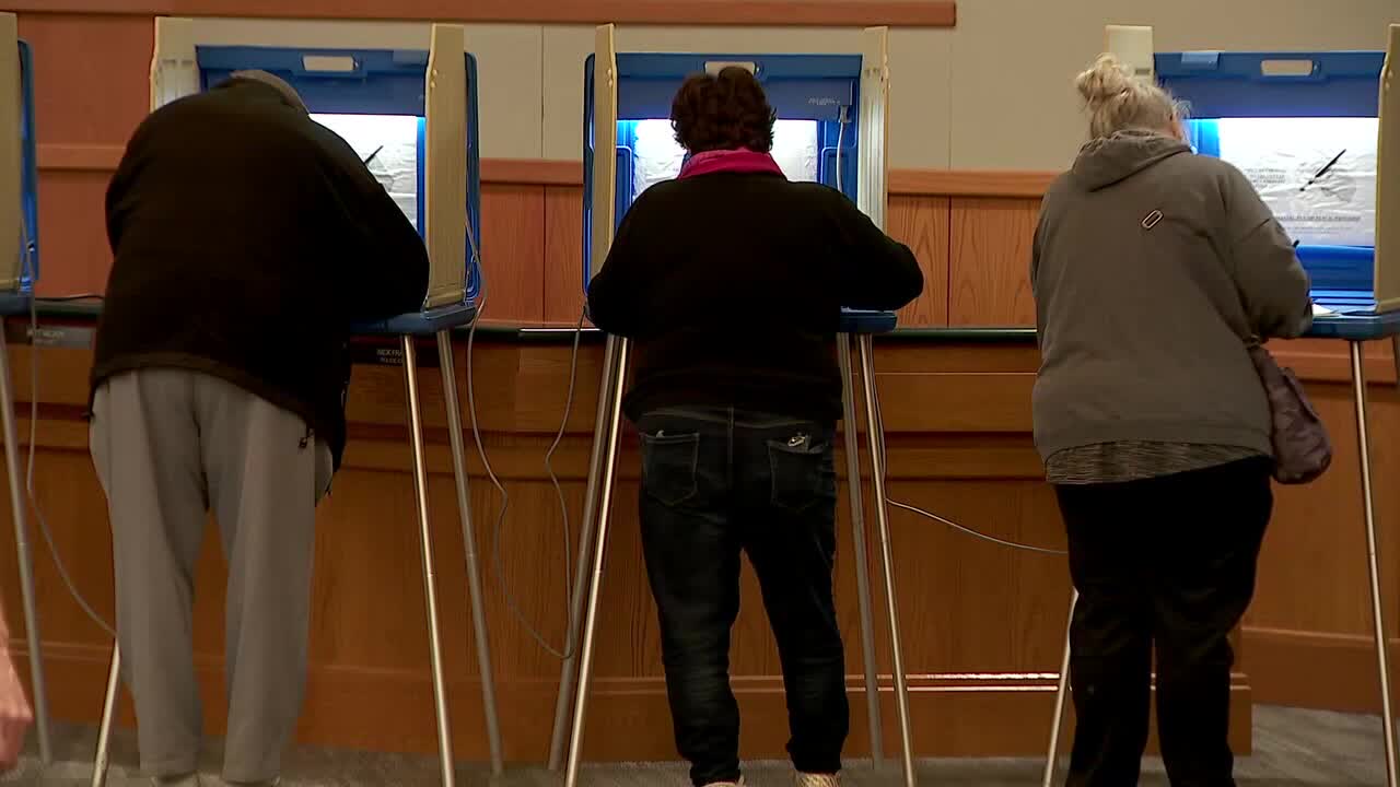 What Minnesota's early voting surge does and doesn't mean yet — Oakdale Community news